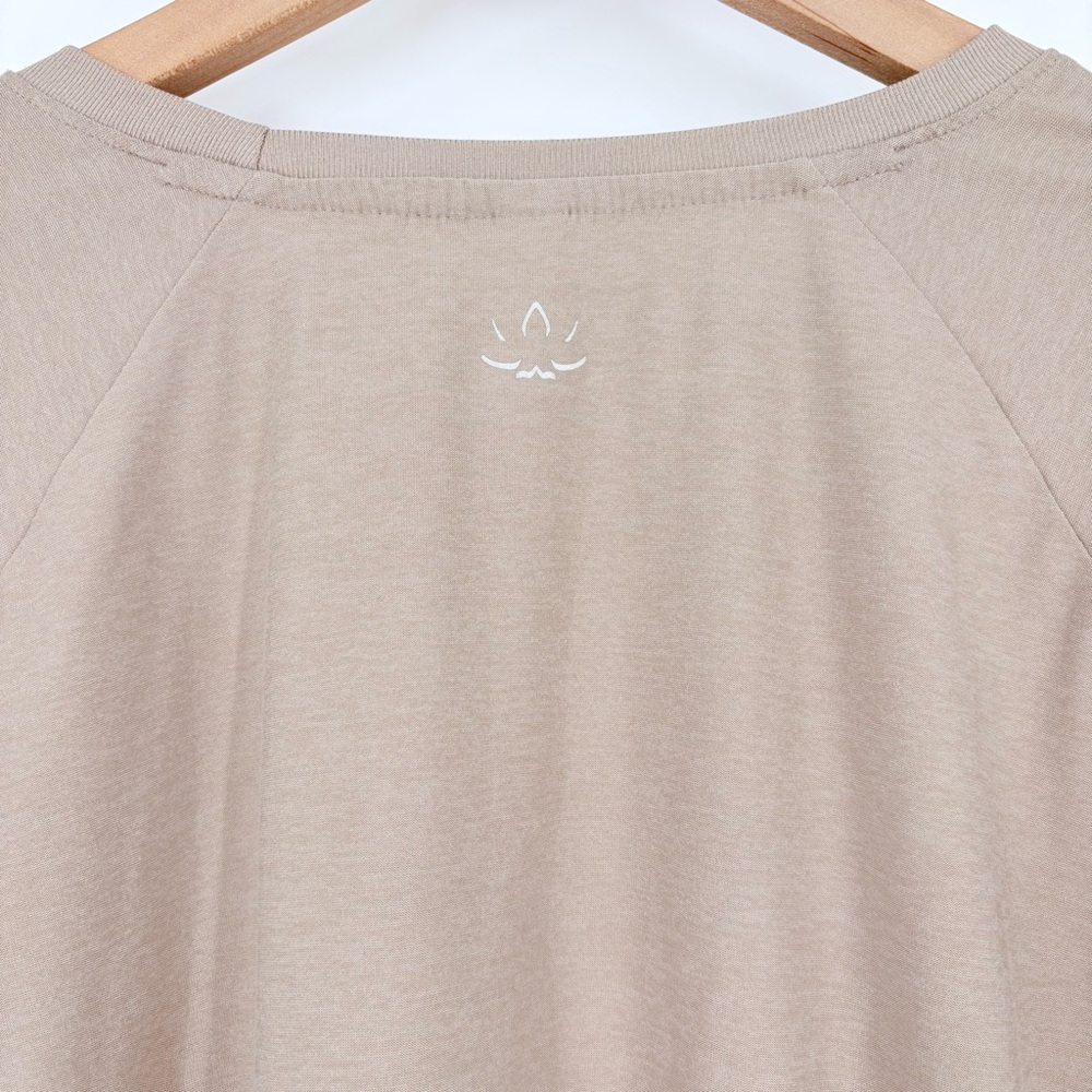 Beyond Yoga Light Brown Featherweight Daydreamer Pullover Top - Picture 12 of 13